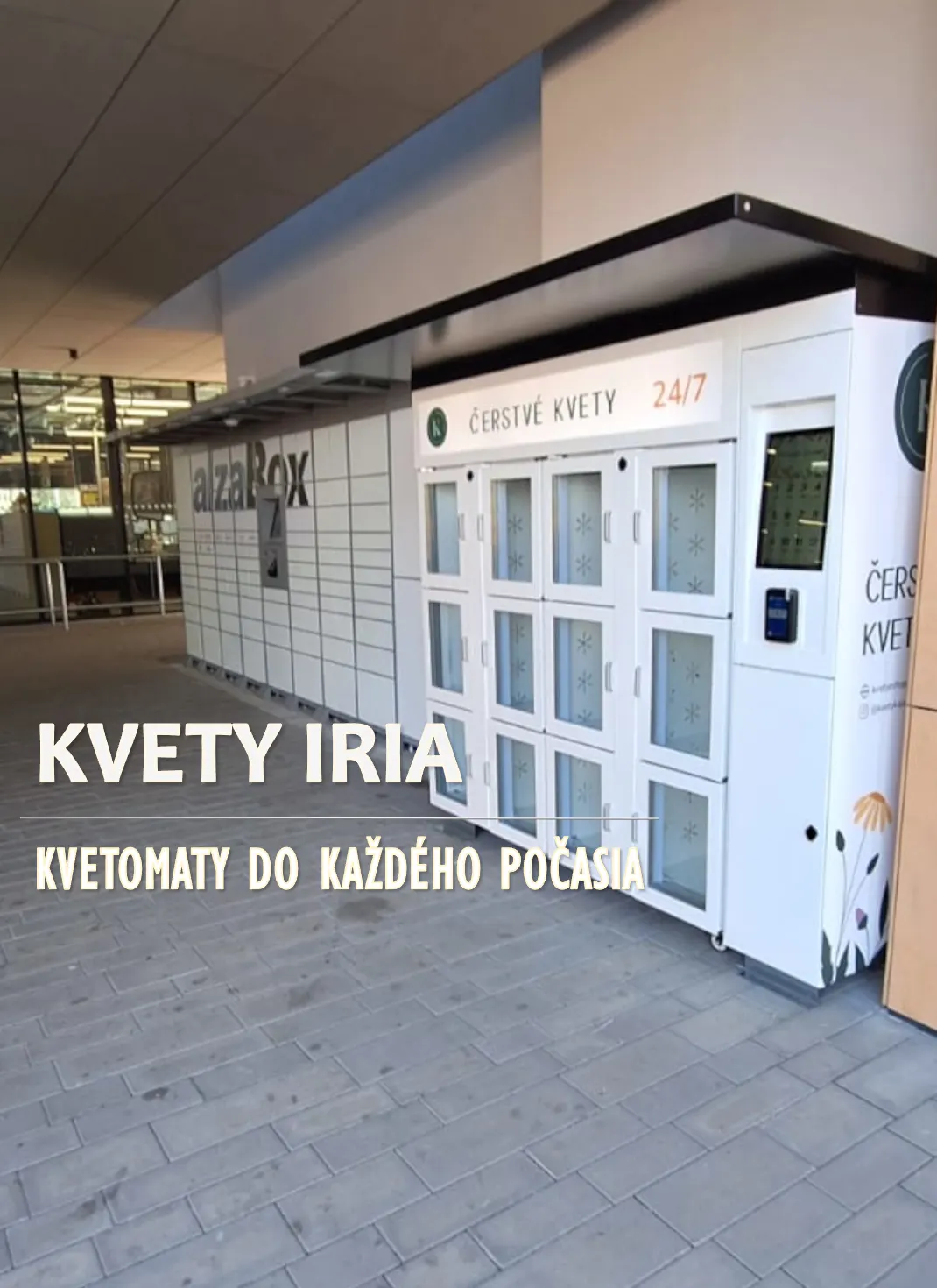Venkovní květomat na 12 kytic na stanici v Prievidzi
